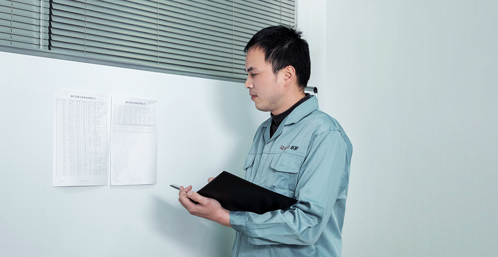 Controlla l'avanzamento della produzione sul muro